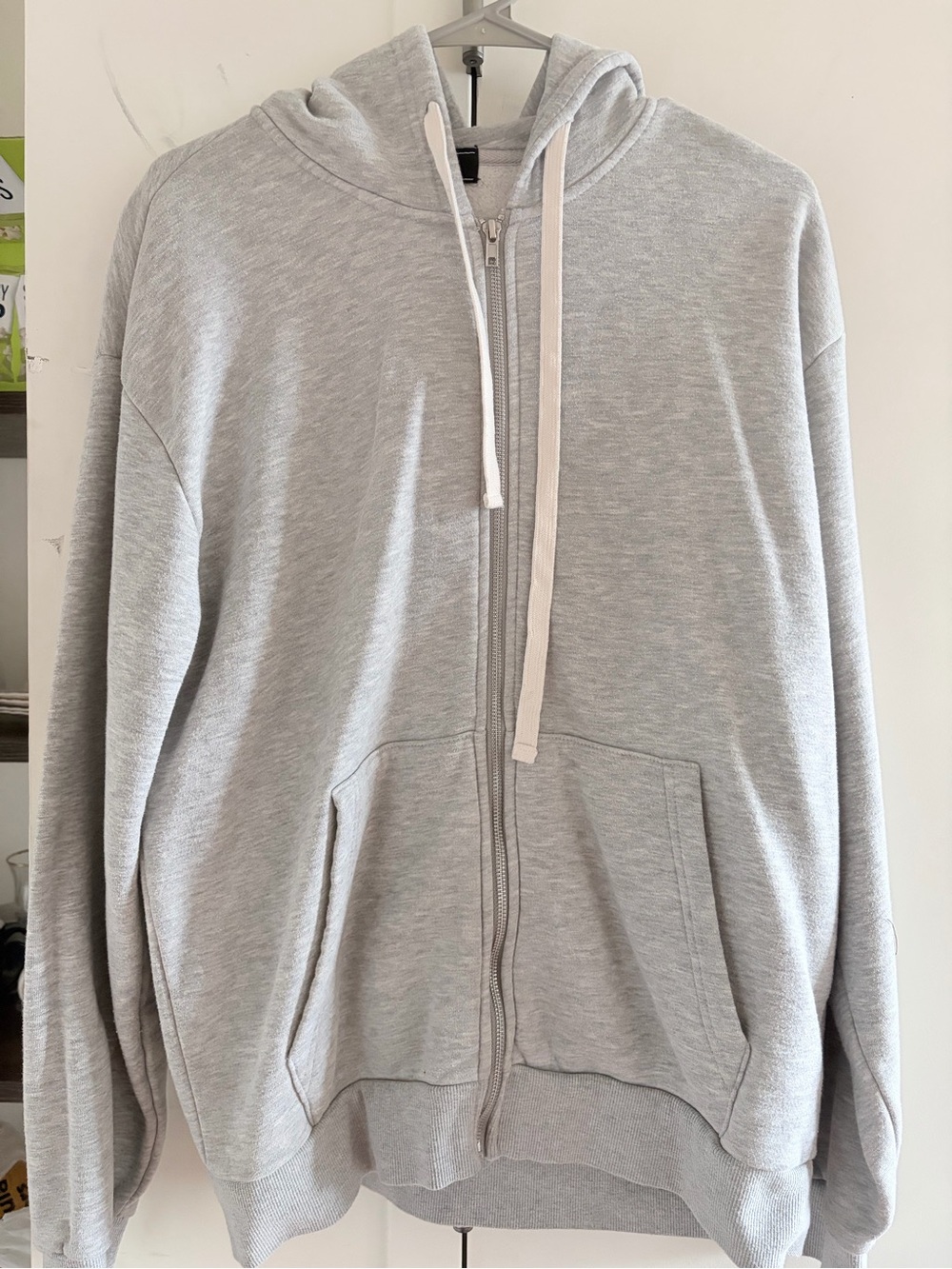 Forever 21 Men Gray Hoodie Label Detail